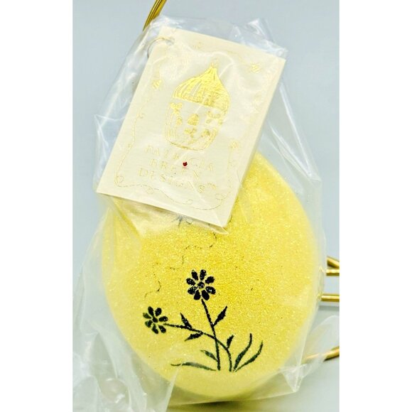 Patricia Breen Silhouette Egg Beeskep Ornament Bees Yellow Flowers 3.5 inch 2004 - Picture 5 of 7